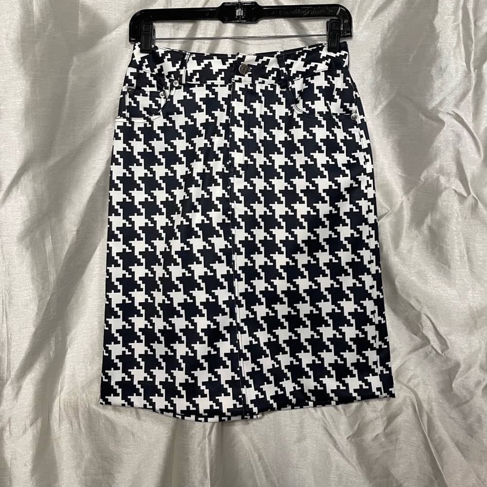 B&W Houndstooth Checkered Print Satin Midi Pencil Skirt w Belt Loops & Pockets